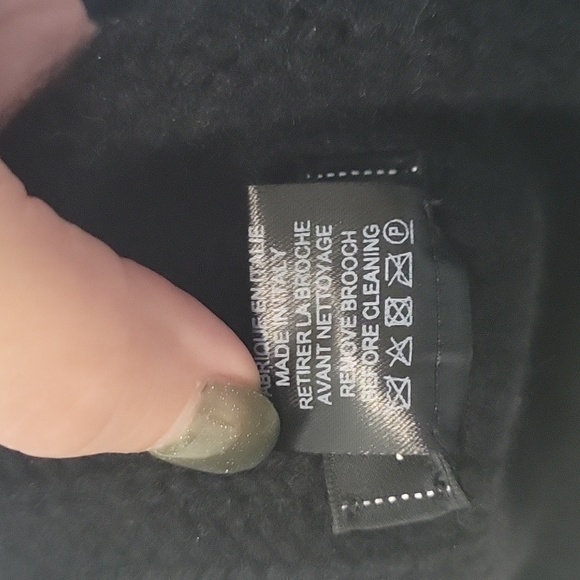 Chanel black cashmere beanie - Picture 6 of 6